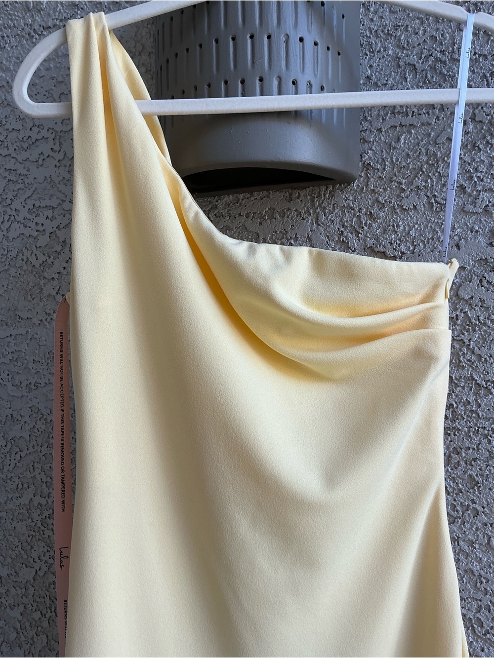 NWT Lulu’s Maevyn Light Yellow Cowl Back Column Maxi Dress Small Chic - Picture 7 of 14